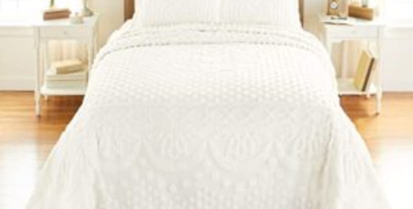 BrylaneHome Georgia Chenille Bedspread