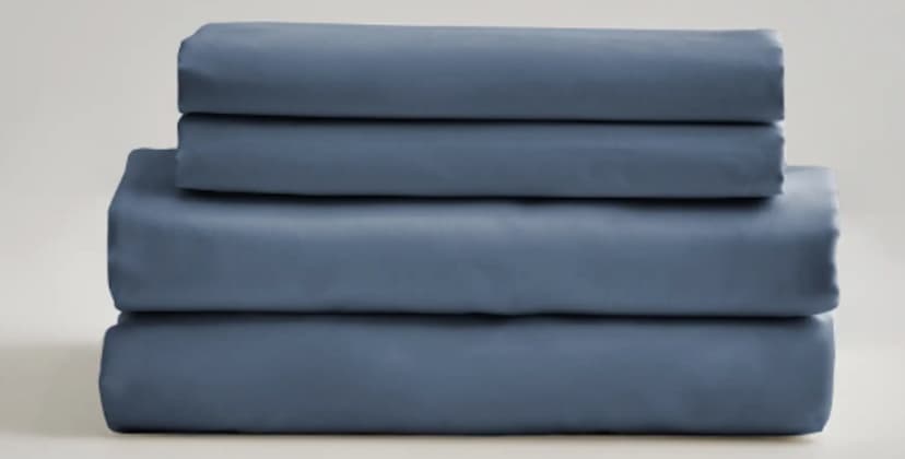 Brand Image of Quince Luxury Organic Sateen Sheet Set