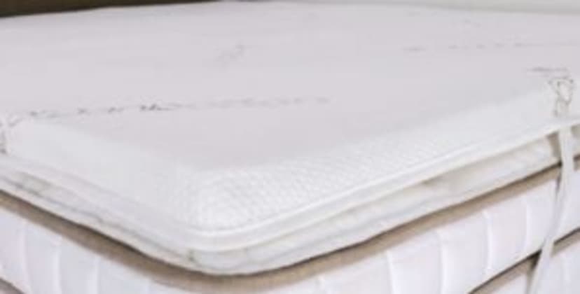 Saatva High-Density Foam Mattress Topper