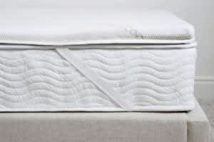 Saatva High-Density Foam Mattress Topper