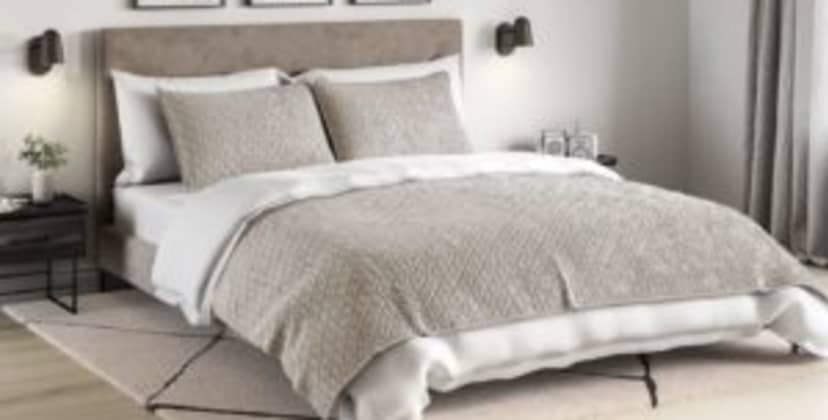 Saatva Organic Velvet Diamond Quilt